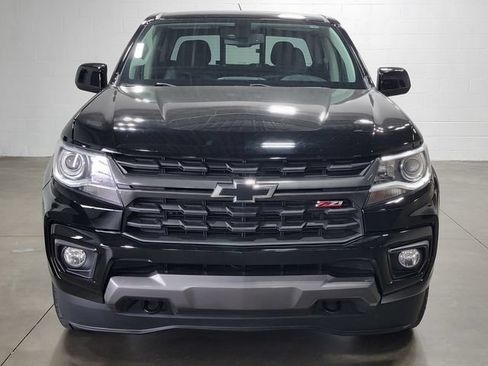 Used 2021 Chevrolet Colorado Z71 w/ Z71 Midnight Edition AWD/4WD image 3