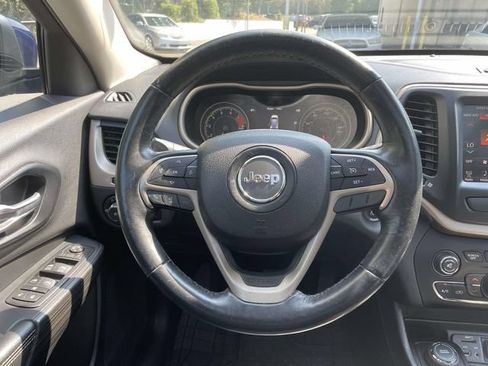 Used 2016 Jeep Cherokee Limited AWD/4WD image 14