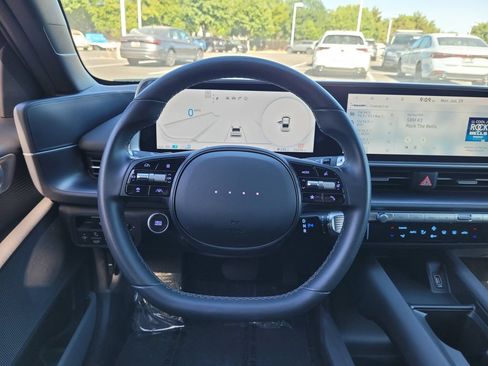 Used 2024 Hyundai Ioniq 6 SE RWD image 17