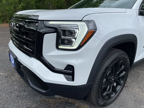 New 2026 GMC Terrain Elevation w/ Black Edition FWD image 9