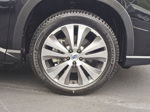 Used 2019 Subaru Ascent Limited w/ Popular Package #3 AWD/4WD image 9
