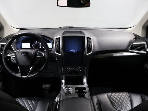Used 2024 Ford Edge Titanium image 18
