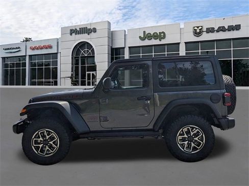Used 2025 Jeep Wrangler Rubicon image 6