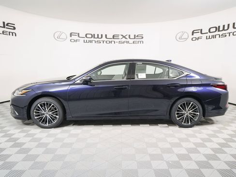 New 2025 Lexus ES 350 w/ Premium Package image 4