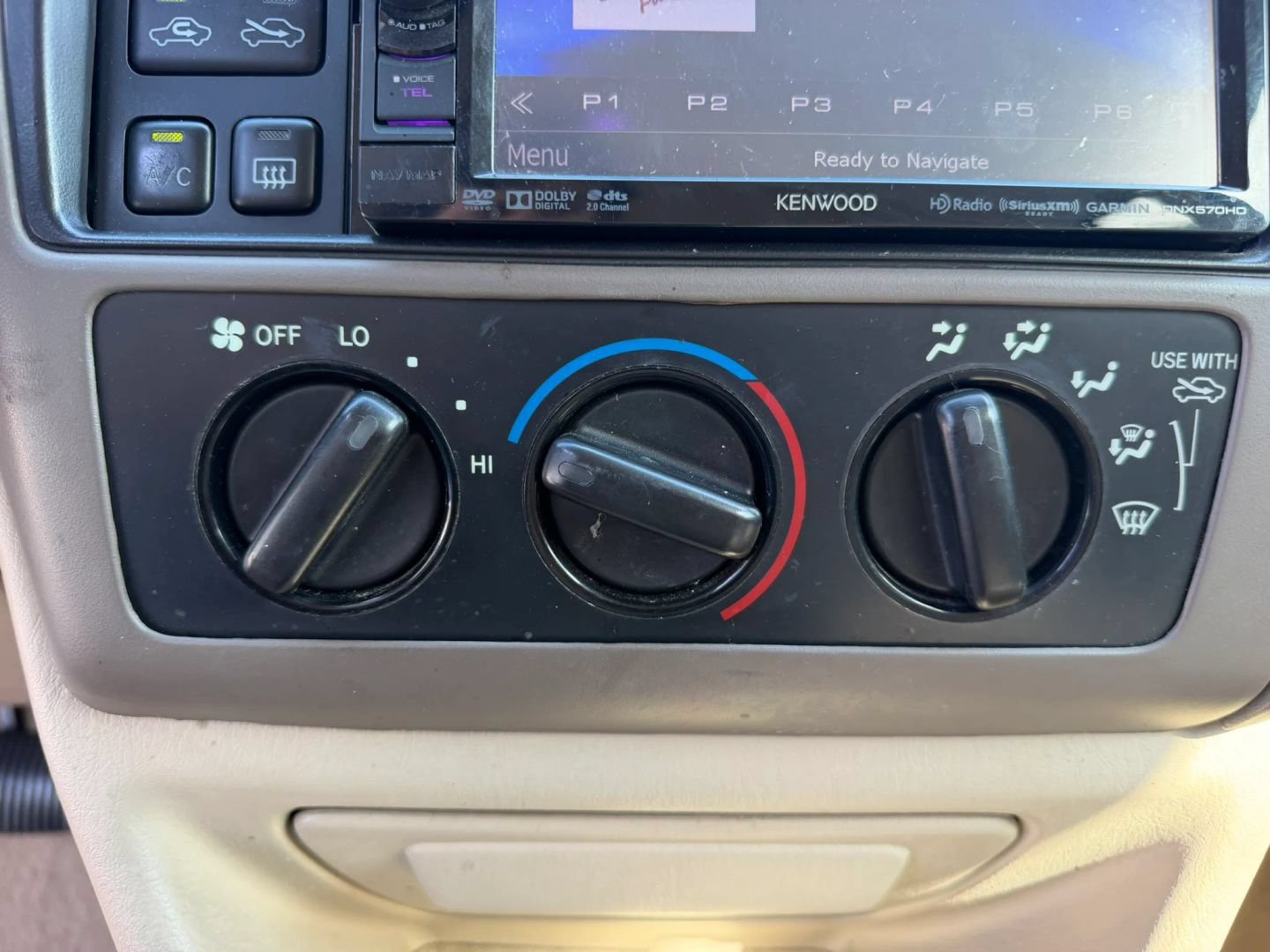 Used 1999 Toyota Avalon XL FWD image 31