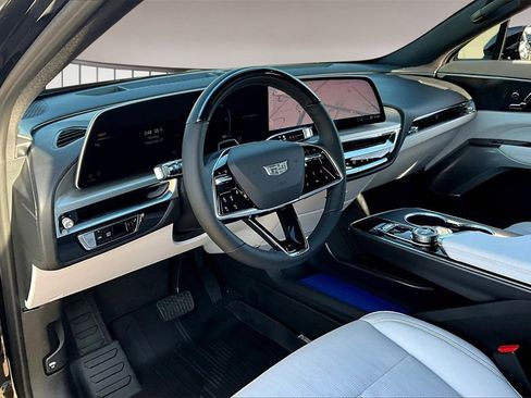 New 2026 Cadillac Lyriq Premium Sport image 6