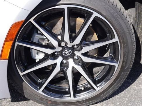 Used 2022 Toyota GR86 image 11