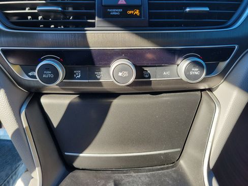 Certified 2020 Honda Accord LX image 38