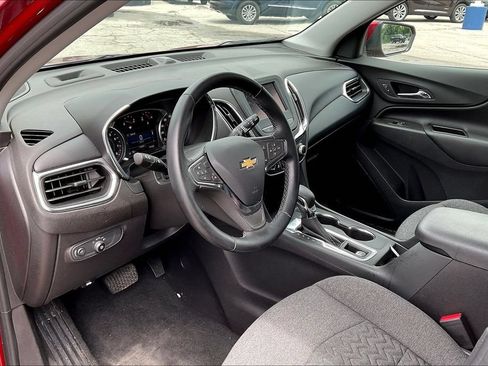 Used 2024 Chevrolet Equinox LT w/ LPO, Floor Liner Package FWD image 8
