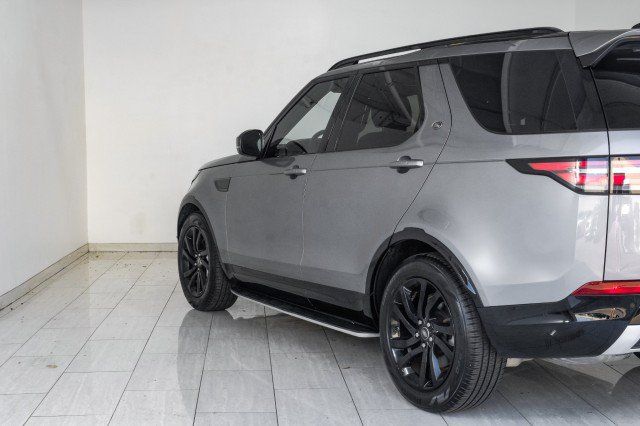 Used 2020 Land Rover Discovery Landmark AWD/4WD image 65