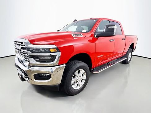 Used 2026 RAM 2500 Big Horn AWD/4WD image 2