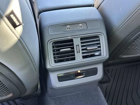 Used 2025 Audi Q5 Premium Plus w/ Premium Plus AWD/4WD image 19