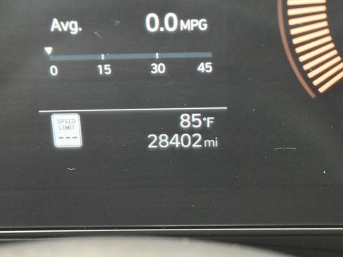 Used 2024 Hyundai Kona SEL AWD/4WD image 16