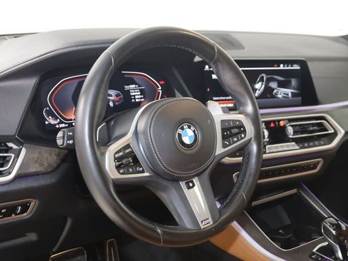 Used 2022 BMW X5 xDrive40i w/ M Sport Package AWD/4WD image 6