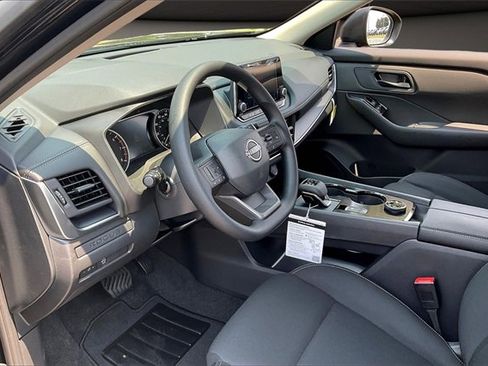 New 2026 Nissan Rogue S image 7