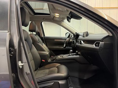 Used 2019 MAZDA CX-5 Touring FWD image 23