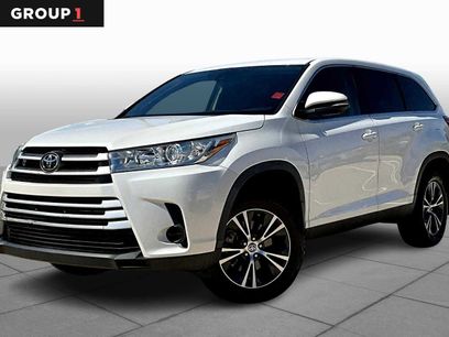 Used 2019 Toyota Highlander LE