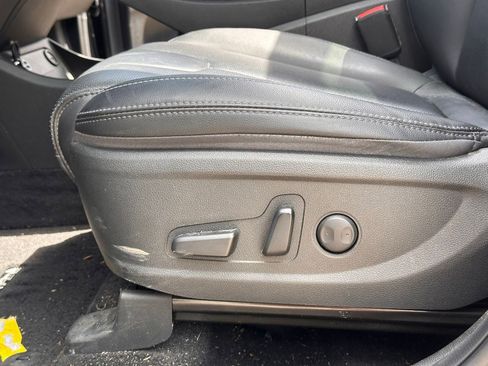 Used 2023 Hyundai Santa Fe SEL w/ Premium Package image 24