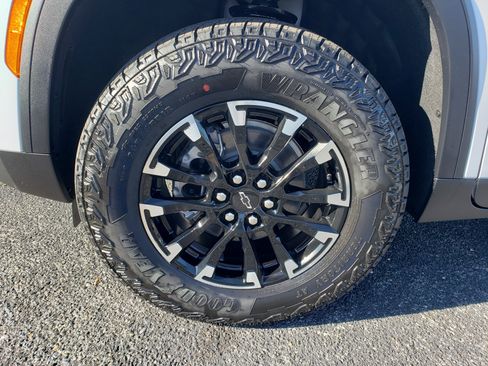 New 2026 Chevrolet Traverse Z71 w/ Driver Confidence Package image 13