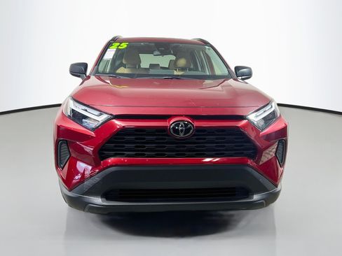 Used 2025 Toyota RAV4 LE AWD/4WD image 11