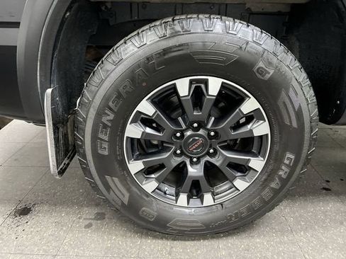 Used 2021 Nissan Titan PRO-4X w/ Pro-4x Convenience Package AWD/4WD image 34