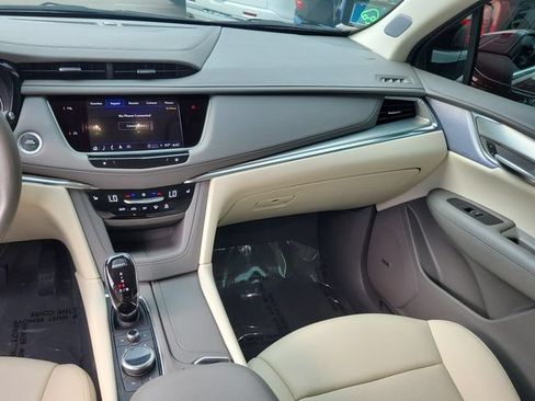 Certified 2024 Cadillac XT5 Premium Luxury FWD image 20