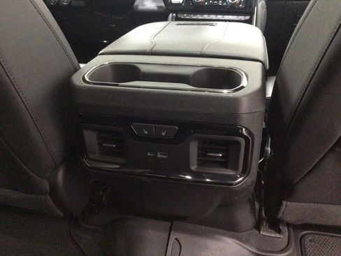 Used 2024 GMC Sierra 2500 AT4 w/ AT4 Premium Plus Package image 28