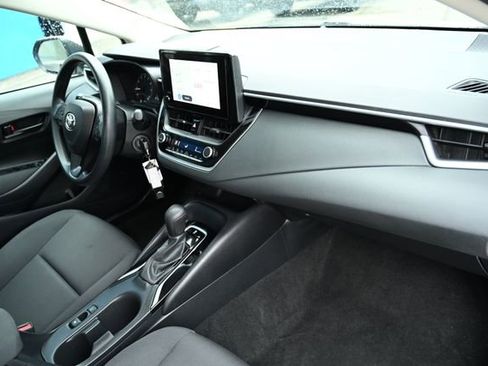 Used 2023 Toyota Corolla LE image 47