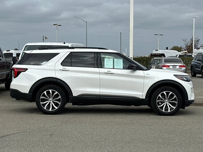 New 2025 Ford Explorer ST-Line