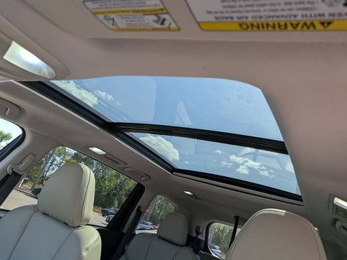 Certified 2023 Subaru Ascent Limited w/ Technology Package image 19