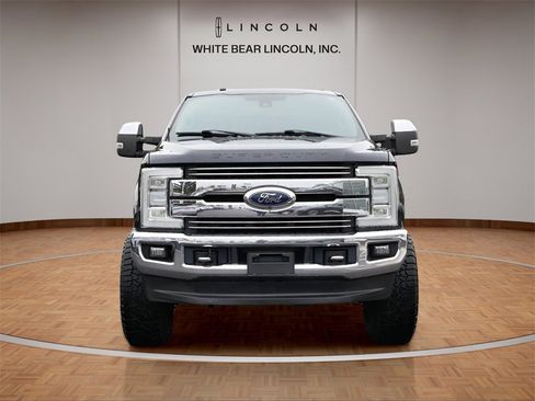 Used 2017 Ford F250 Lariat w/ Lariat Ultimate Package image 2