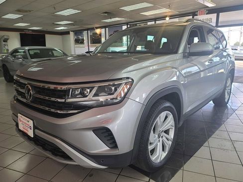 Used 2021 Volkswagen Atlas SE image 1