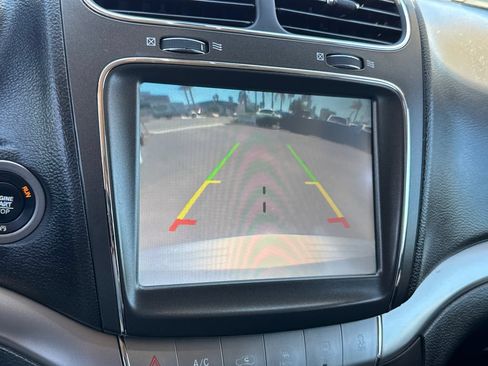 Used 2020 Dodge Journey Crossroad FWD image 29