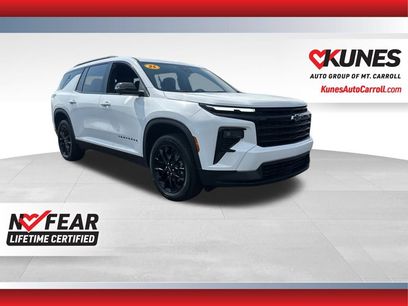 Used 2025 Chevrolet Traverse LT w/ Midnight/Sport Edition