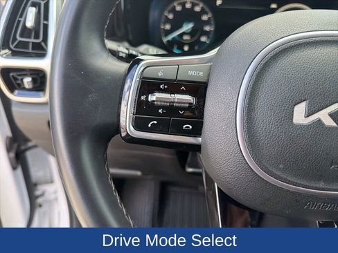 Used 2023 Kia Sorento SX AWD/4WD image 24