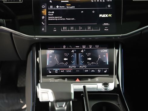 Certified 2025 Audi A8 L 3.0T image 20