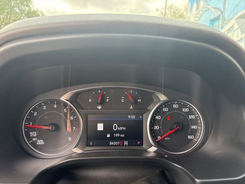 Used 2023 GMC Acadia SLT image 14