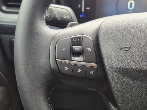 Used 2025 Ford Maverick Lobo AWD/4WD image 27