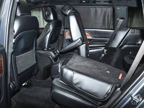 Used 2024 Mercedes-Benz GLS 63 AMG 4MATIC image 54