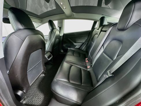 Used 2020 Tesla Model 3 Standard Range Plus RWD image 25