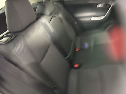 Used 2025 Toyota RAV4 XLE AWD/4WD image 17