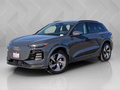 Used 2025 Audi Q6 e-tron Premium Plus w/ Premium Plus image 1