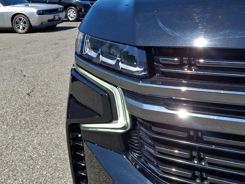 Used 2022 Chevrolet Tahoe RST w/ Luxury Package AWD/4WD image 9