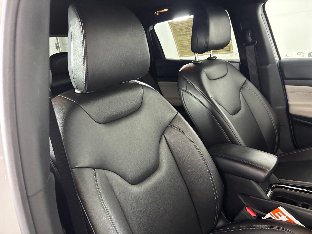 Used 2025 Jeep Compass Limited AWD/4WD image 31