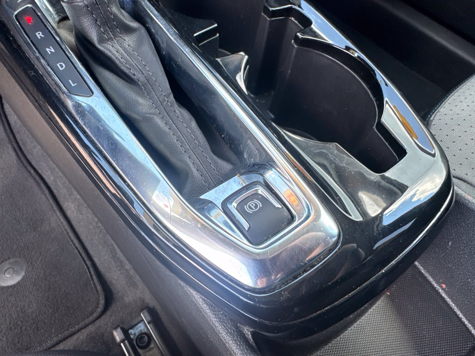 Used 2025 Chevrolet Trax LT FWD image 23