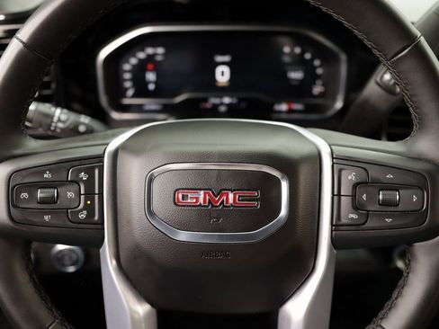 Used 2025 GMC Sierra 1500 SLT image 11