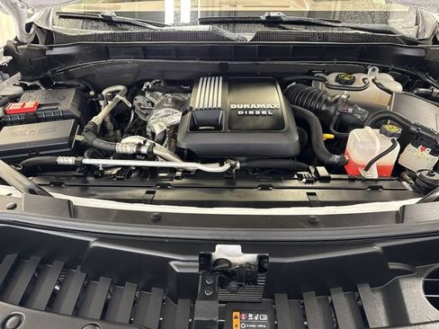 Certified 2023 Chevrolet Suburban High Country w/ Advanced Technology Package AWD/4WD image 36