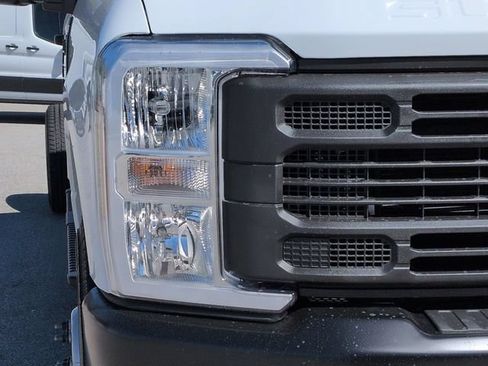 New 2026 Ford F350 XL AWD/4WD image 9