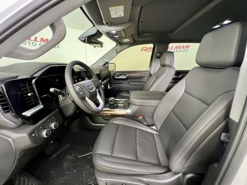 New 2026 GMC Sierra 1500 Elevation w/ Elevation Premium Package image 15