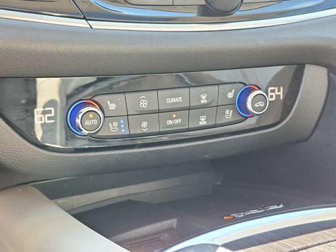 Used 2023 Buick Enclave Avenir w/ Avenir Technology Package AWD/4WD image 19